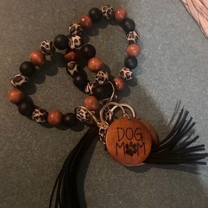 Dog Mom keychain
